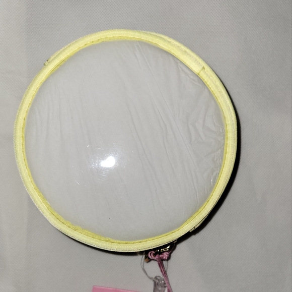 Stoney Clover Lane Mini Circle Pouch Round Yellow Beach Travel - Picture 4 of 6